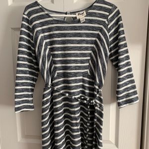 Luxe Essentials Maternity (LED) maternity tunic